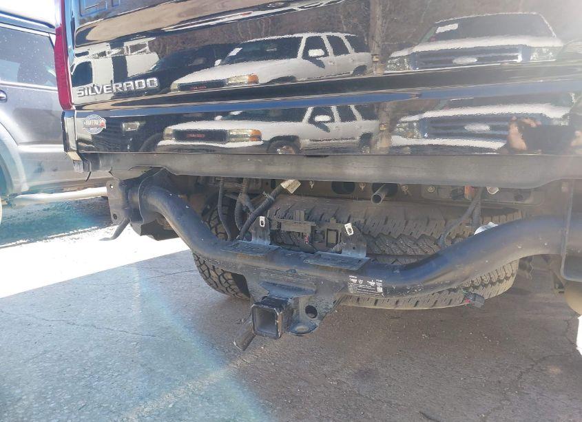 Photo 6 of 2019 Chevrolet Silverado 1500 LT (VIN 1GCUYDED4KZ232418)