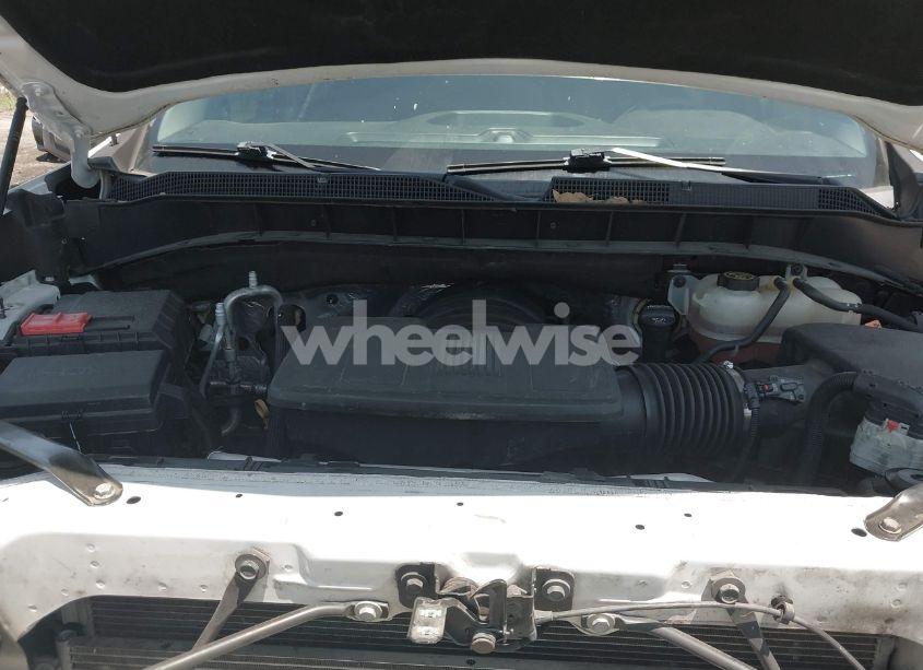 Photo 10 of 2019 Chevrolet Silverado 1500 LT (VIN 1GCUYDED4KZ318148)