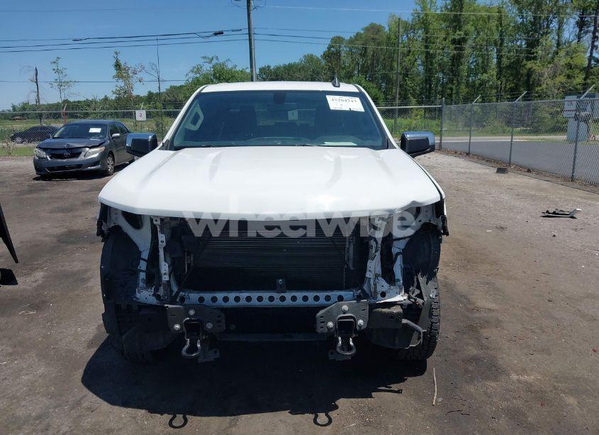 Photo 13 of 2019 Chevrolet Silverado 1500 LT (VIN 1GCUYDED4KZ318148)