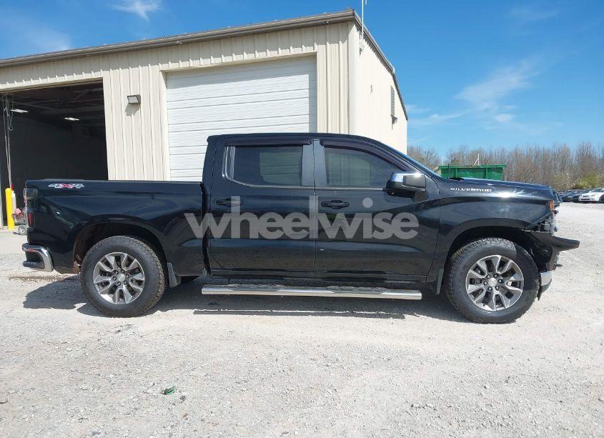 Photo 13 of 2020 Chevrolet Silverado 1500 4WD SHORT BED LT (VIN 1GCUYDED5LZ110569)