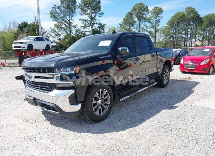 Photo 2 of 2020 Chevrolet Silverado 1500 4WD SHORT BED LT (VIN 1GCUYDED5LZ110569)