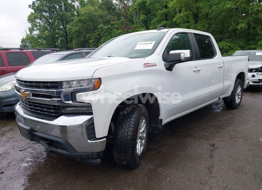 Photo 2 of 2020 Chevrolet Silverado 1500 4WD STANDARD BED LT (VIN 1GCUYDED6LZ204024)