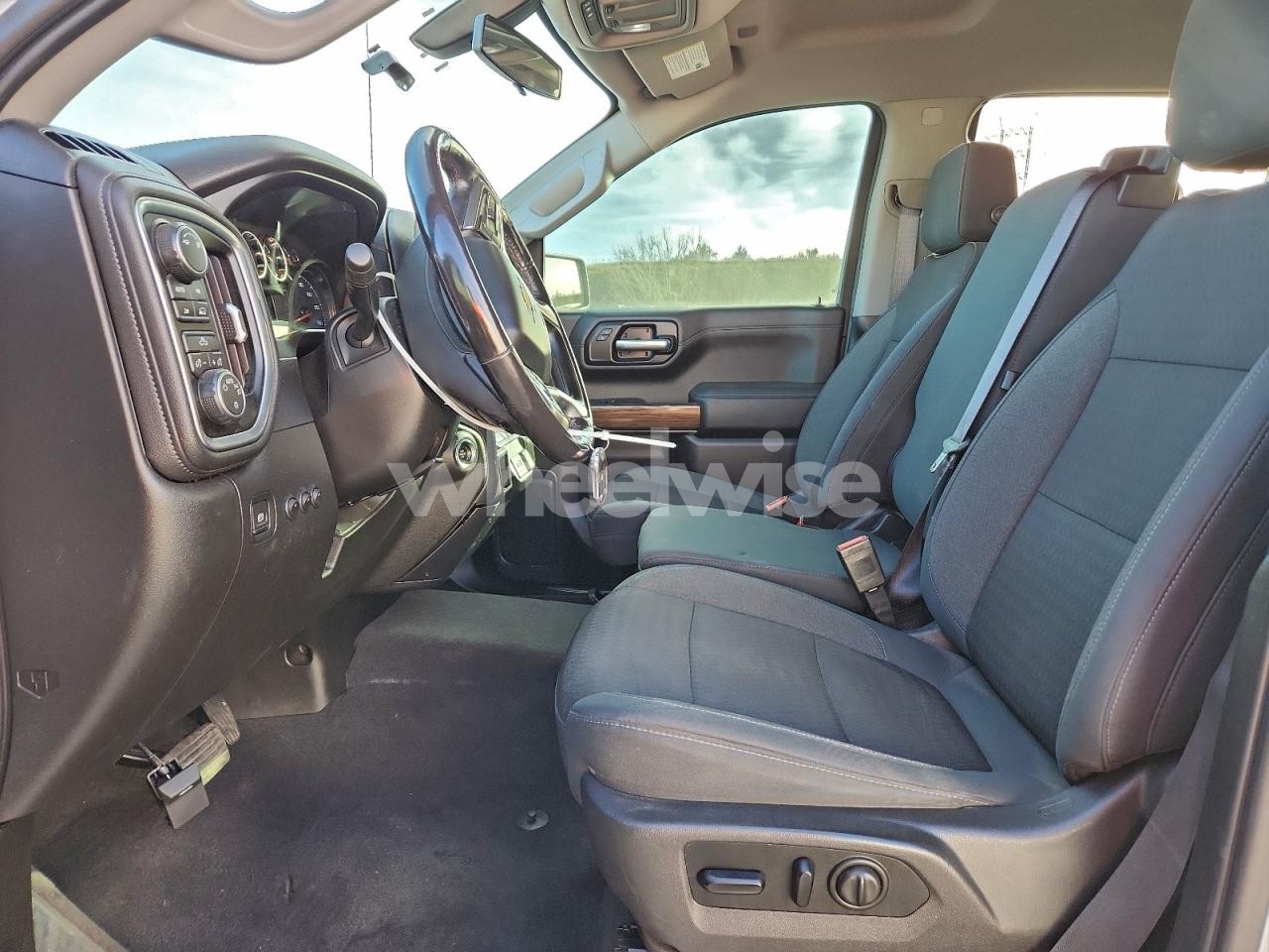 Photo 7 of 2019 CHEVROLET SILVERADO K1500 LT (VIN 1GCUYDED7KZ216066)