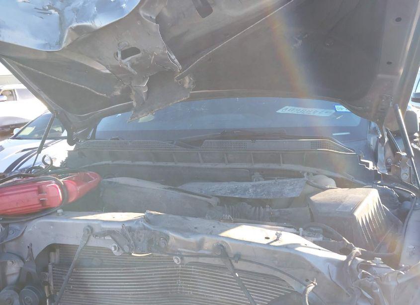 Photo 10 of 2019 Chevrolet Silverado 1500 LT (VIN 1GCUYDED8KZ135416)