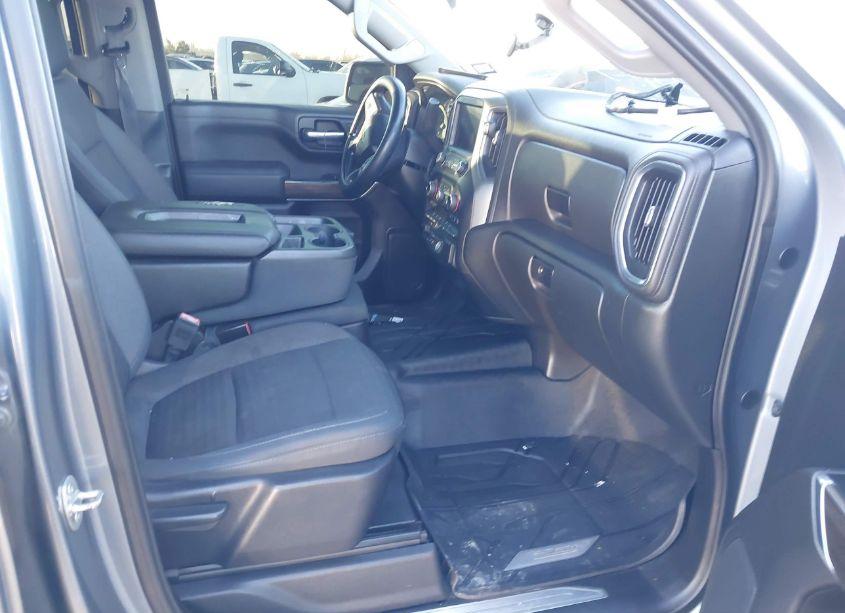 Photo 5 of 2019 Chevrolet Silverado 1500 LT (VIN 1GCUYDED8KZ135416)