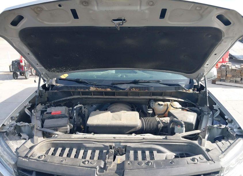 Photo 10 of 2019 Chevrolet Silverado 1500 LT (VIN 1GCUYDED8KZ136064)