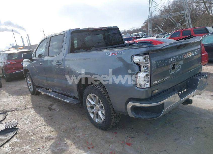 Photo 3 of 2019 Chevrolet Silverado 1500 LT (VIN 1GCUYDED8KZ160204)