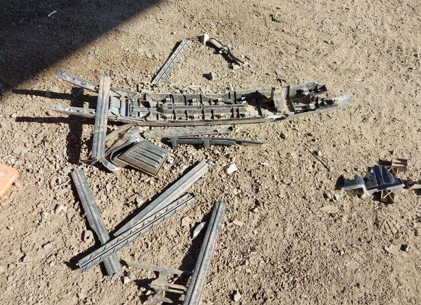 Photo 12 of 2019 Chevrolet Silverado 1500 LT (VIN 1GCUYDED8KZ170019)