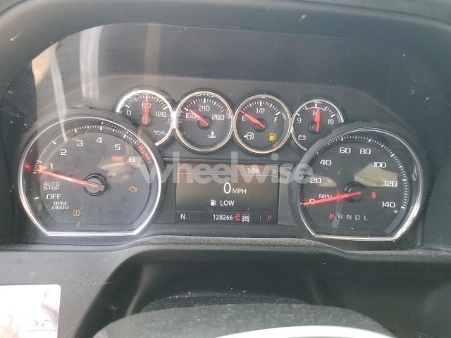 Photo 5 of 2020 CHEVROLET SILVERADO K1500 LT N/A (VIN 1GCUYDED8LZ130525)