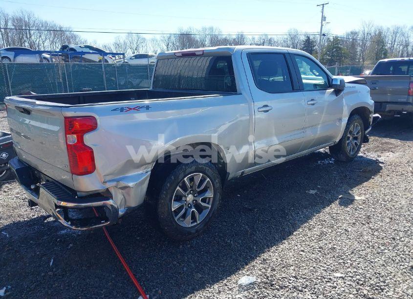 Photo 4 of 2020 Chevrolet Silverado 1500 4WD SHORT BED LT (VIN 1GCUYDED8LZ156087)