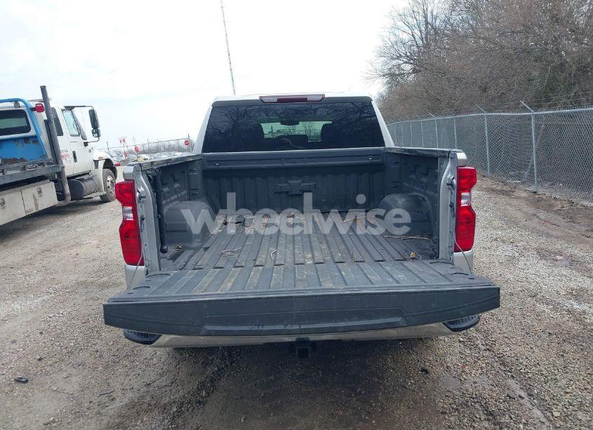 Photo 17 of 2021 Chevrolet Silverado 1500 4WD SHORT BED LT (VIN 1GCUYDED8MZ188894)