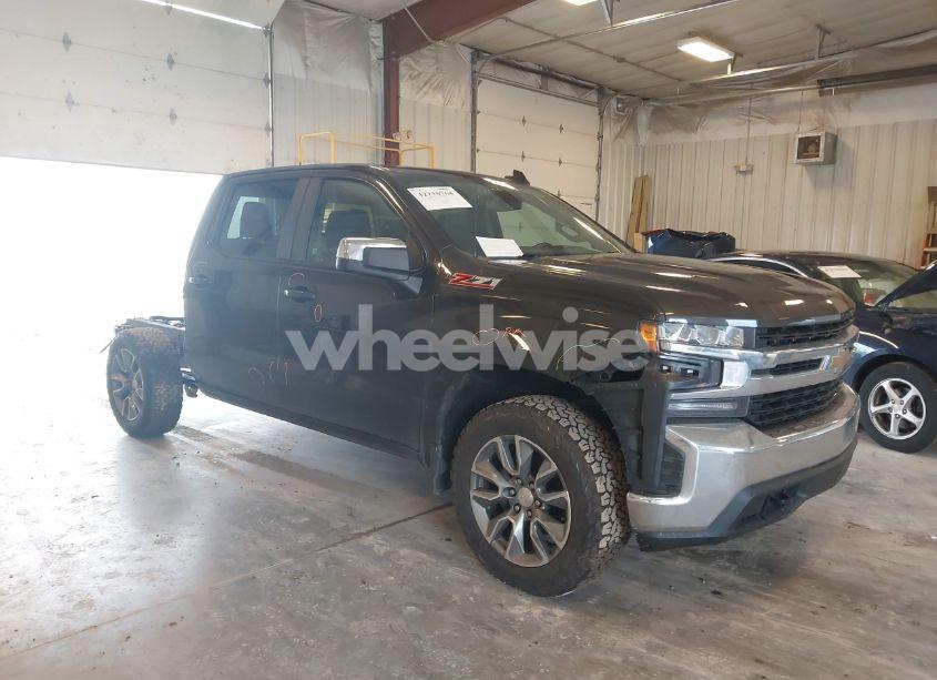2021 Chevrolet Silverado 1500 4WD SHORT BED LT (VIN 1GCUYDED8MZ231212) main photo