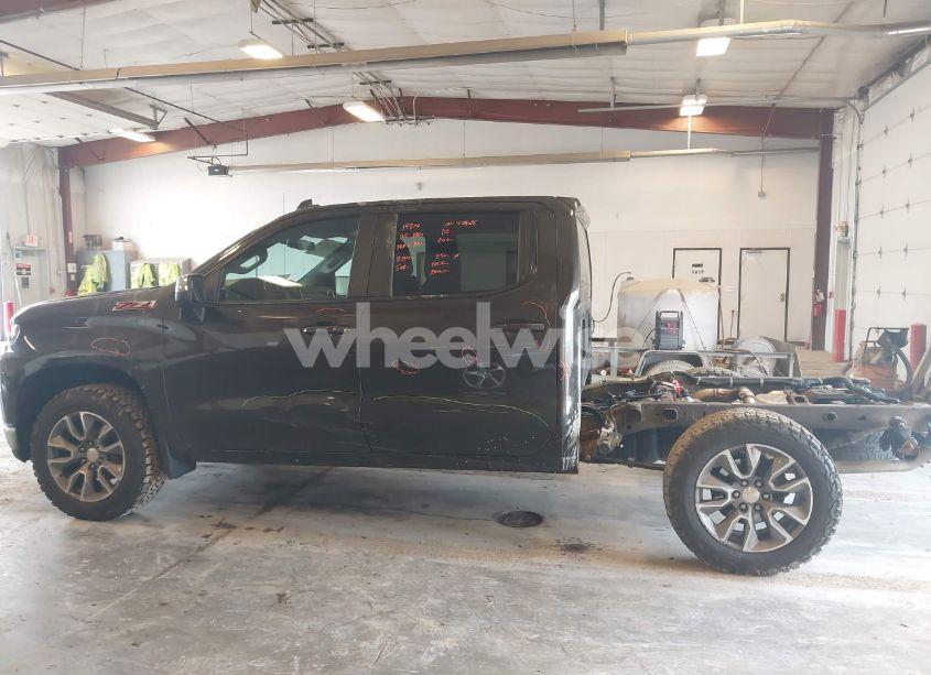 Photo 14 of 2021 Chevrolet Silverado 1500 4WD SHORT BED LT (VIN 1GCUYDED8MZ231212)