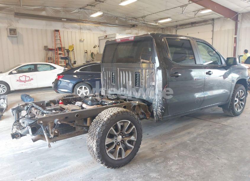 Photo 4 of 2021 Chevrolet Silverado 1500 4WD SHORT BED LT (VIN 1GCUYDED8MZ231212)