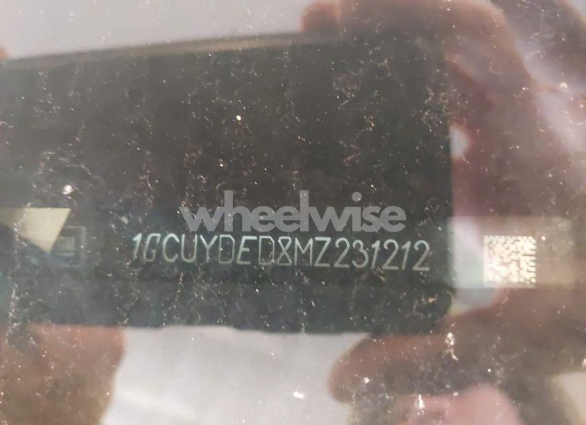 Photo 9 of 2021 Chevrolet Silverado 1500 4WD SHORT BED LT (VIN 1GCUYDED8MZ231212)