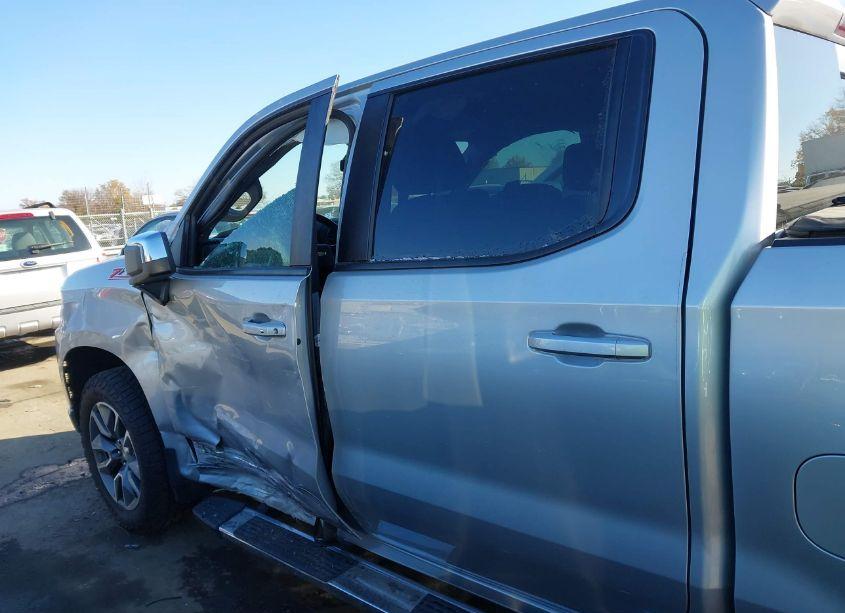 Photo 14 of 2021 Chevrolet Silverado 1500 4WD SHORT BED LT (VIN 1GCUYDED8MZ259639)