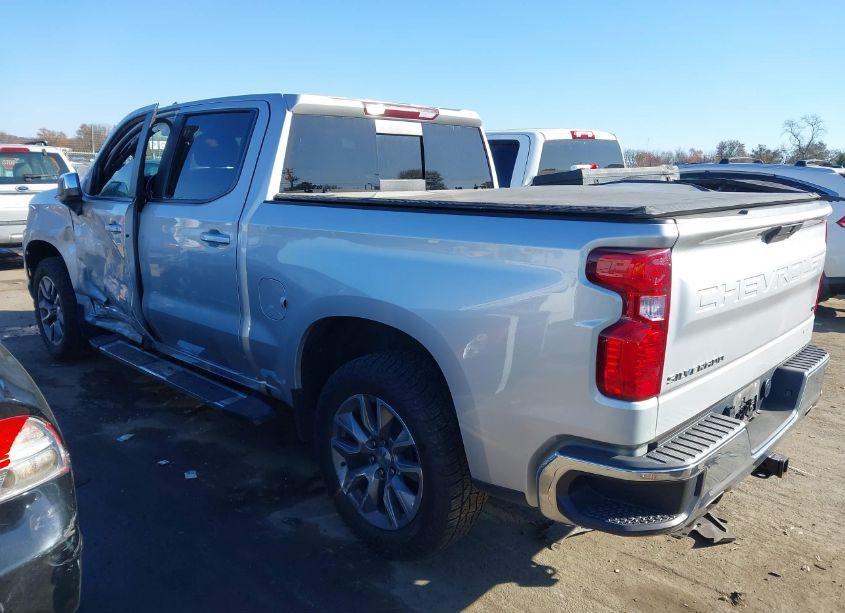 Photo 3 of 2021 Chevrolet Silverado 1500 4WD SHORT BED LT (VIN 1GCUYDED8MZ259639)