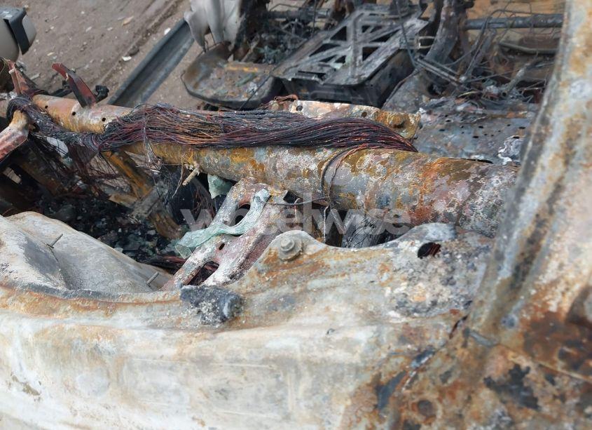 Photo 9 of 2019 Chevrolet Silverado 1500 LT (VIN 1GCUYDED9KZ142195)