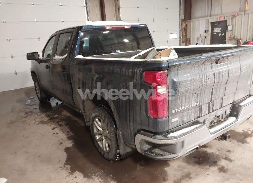 Photo 3 of 2022 Chevrolet Silverado 1500 LTD 4WD SHORT BED LT (VIN 1GCUYDED9NZ148342)