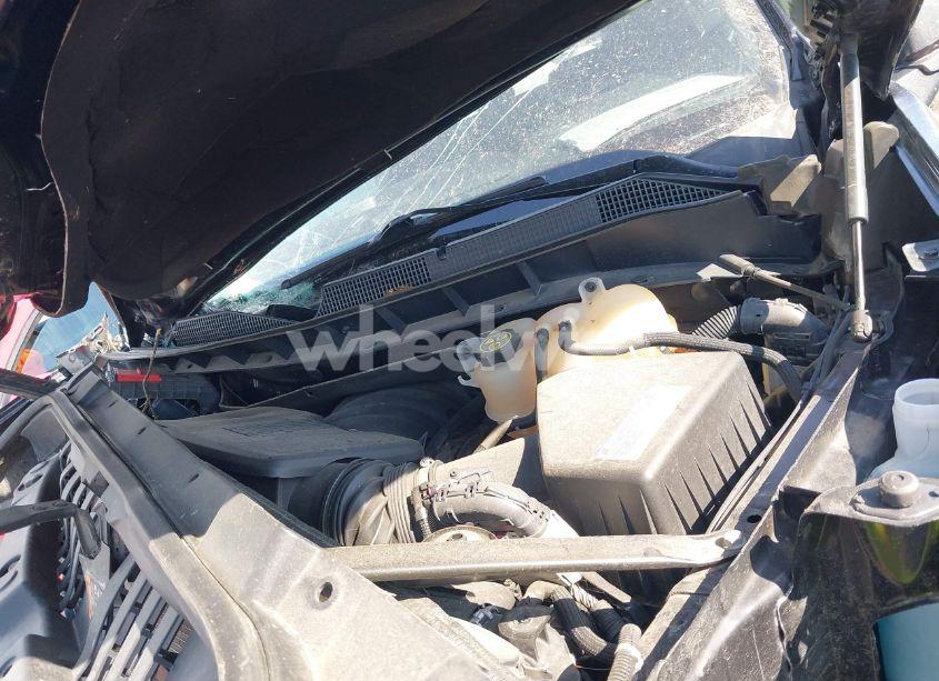 Photo 10 of 2019 Chevrolet Silverado 1500 LT (VIN 1GCUYDEDXKZ104149)