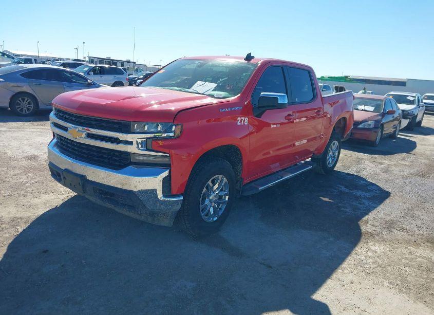 Photo 2 of 2019 Chevrolet Silverado 1500 LT (VIN 1GCUYDEDXKZ176226)