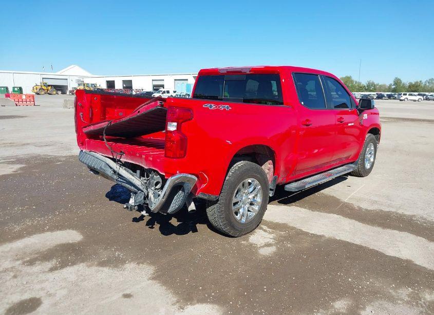 Photo 4 of 2019 Chevrolet Silverado 1500 LT (VIN 1GCUYDEDXKZ176226)