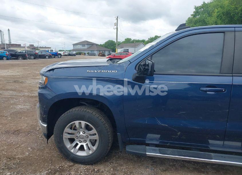 Photo 14 of 2019 Chevrolet Silverado 1500 LT (VIN 1GCUYDEDXKZ300611)