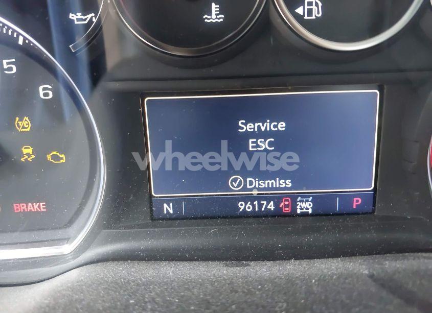 Photo 15 of 2019 Chevrolet Silverado 1500 LT (VIN 1GCUYDEDXKZ300611)