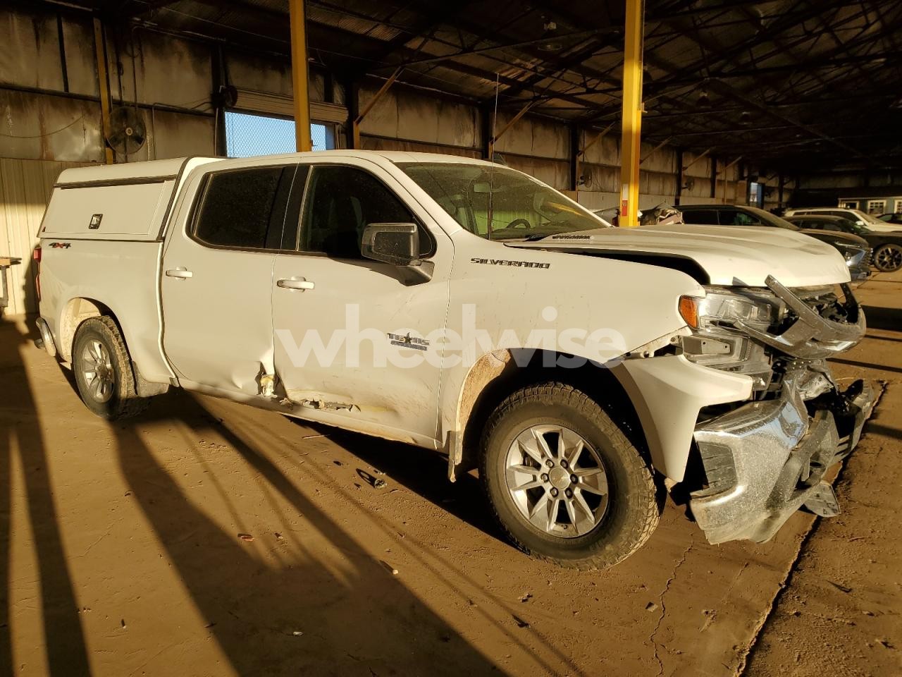 Photo 4 of 2022 CHEVROLET SILVERADO LTD K1500 LT N/A (VIN 1GCUYDET8NZ170100)