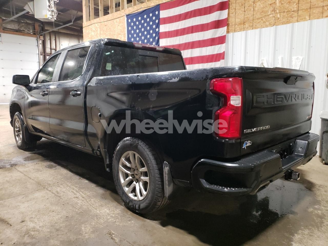 Photo 2 of 2020 CHEVROLET SILVERADO K1500 RST (VIN 1GCUYEED0LZ110002)