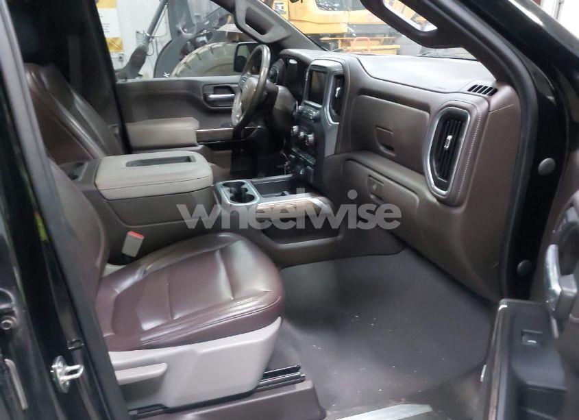 Photo 5 of 2021 Chevrolet Silverado 1500 4WD SHORT BED RST (VIN 1GCUYEED0MZ131580)
