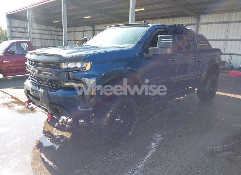 Photo 2 of 2019 Chevrolet Silverado 1500 RST (VIN 1GCUYEED2KZ127673)