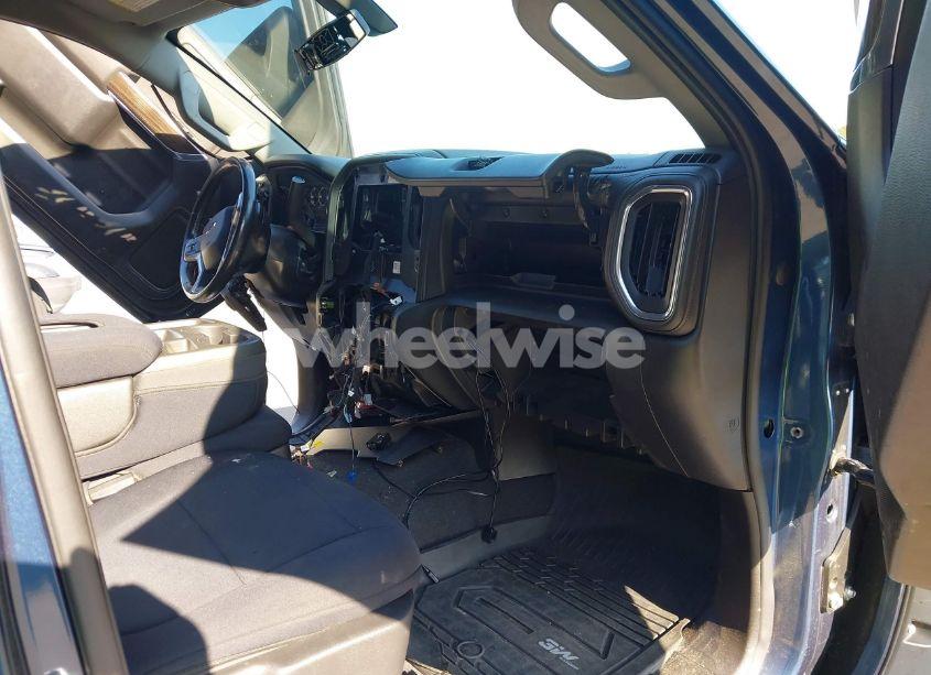 Photo 5 of 2019 Chevrolet Silverado 1500 RST (VIN 1GCUYEED2KZ127673)