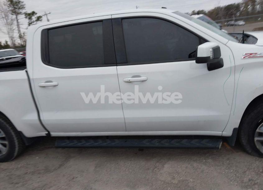 Photo 13 of 2020 Chevrolet Silverado 1500 4WD SHORT BED RST (VIN 1GCUYEED3LZ177032)