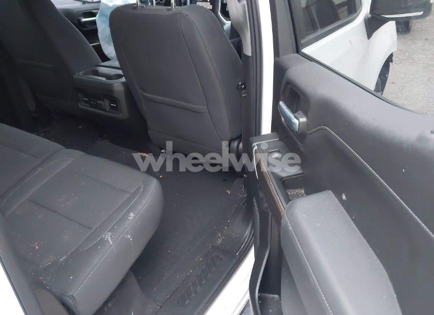 Photo 8 of 2020 Chevrolet Silverado 1500 4WD SHORT BED RST (VIN 1GCUYEED3LZ177032)