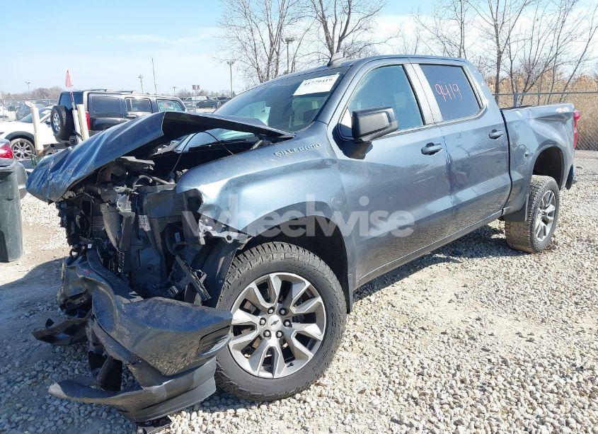 Photo 2 of 2021 Chevrolet Silverado 1500 4WD SHORT BED RST (VIN 1GCUYEED3MZ206482)