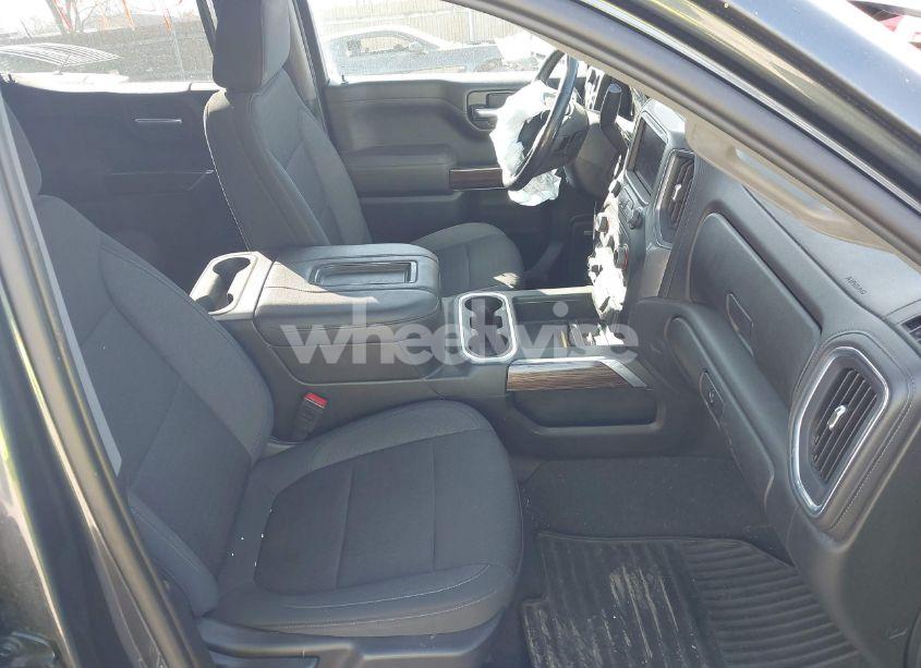 Photo 5 of 2021 Chevrolet Silverado 1500 4WD SHORT BED RST (VIN 1GCUYEED3MZ206482)