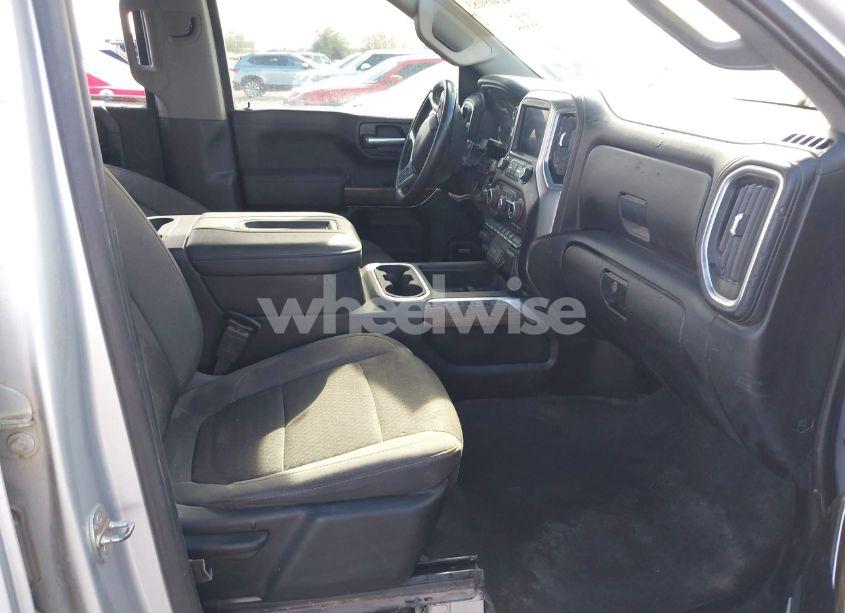 Photo 5 of 2021 Chevrolet Silverado 1500 4WD SHORT BED RST (VIN 1GCUYEED3MZ387311)