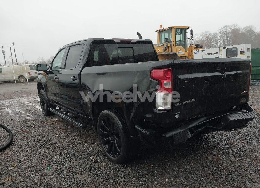 Photo 3 of 2020 Chevrolet Silverado 1500 4WD SHORT BED RST (VIN 1GCUYEED4LZ101450)