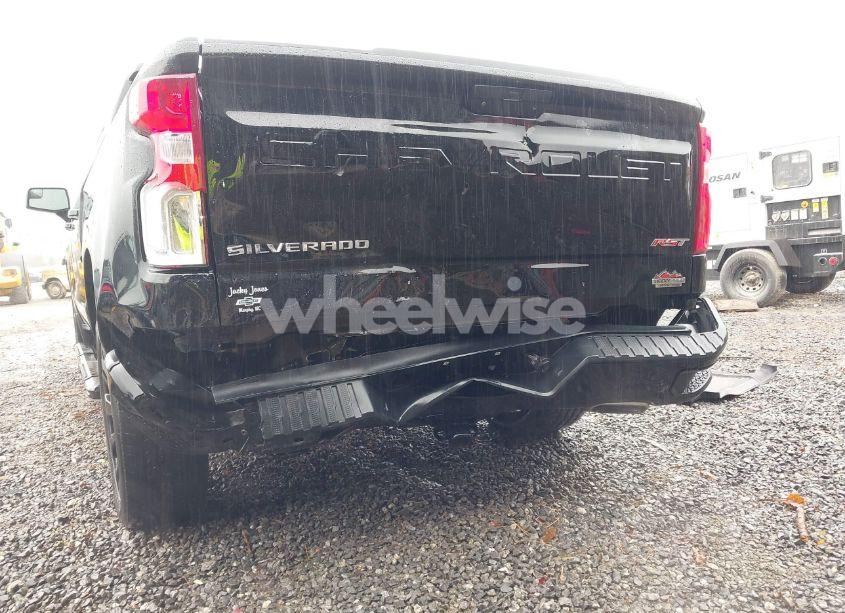 Photo 6 of 2020 Chevrolet Silverado 1500 4WD SHORT BED RST (VIN 1GCUYEED4LZ101450)