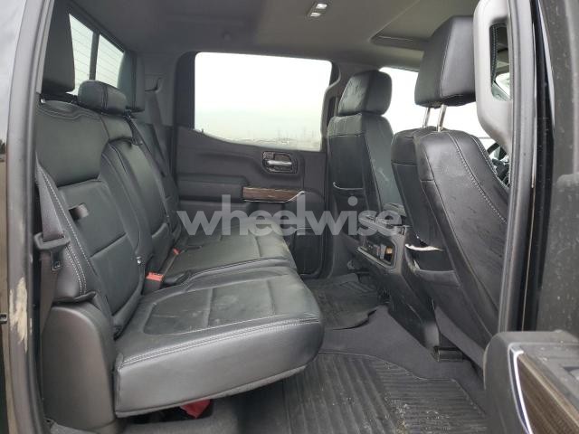 Photo 2 of 2019 CHEVROLET SILVERADO K1500 RST (VIN 1GCUYEED7KZ218051)