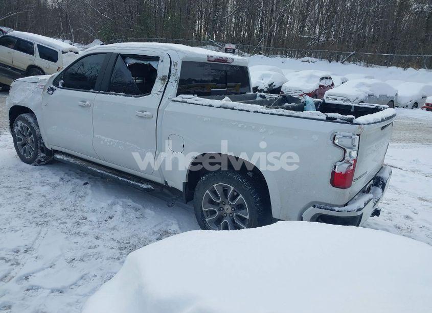 Photo 3 of 2019 Chevrolet Silverado 1500 RST (VIN 1GCUYEED7KZ357192)