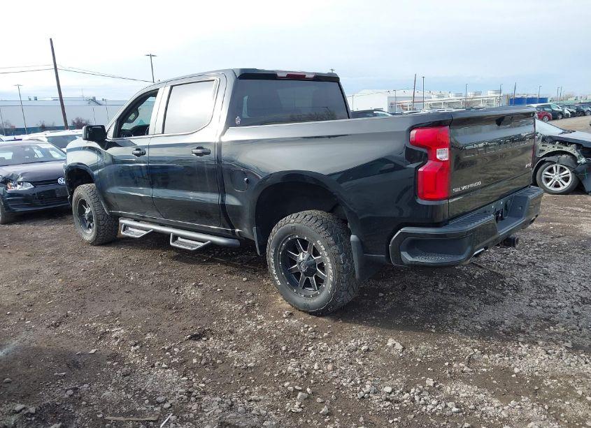 Photo 3 of 2021 Chevrolet Silverado 1500 4WD SHORT BED RST (VIN 1GCUYEED7MZ292783)