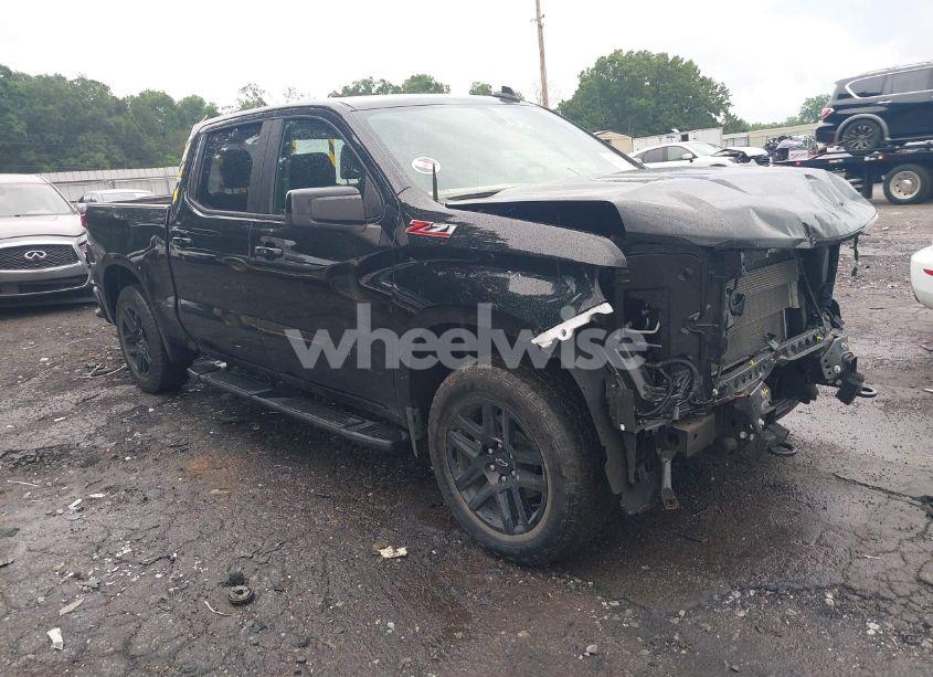 2022 Chevrolet Silverado 1500 LTD 4WD SHORT BED RST (VIN 1GCUYEED7NZ149110) main photo