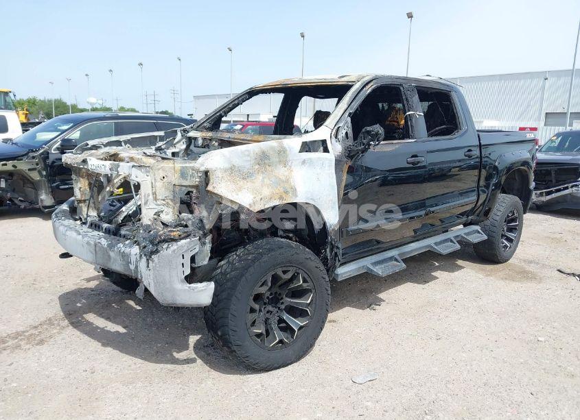 Photo 2 of 2019 Chevrolet Silverado 1500 RST (VIN 1GCUYEED8KZ348906)