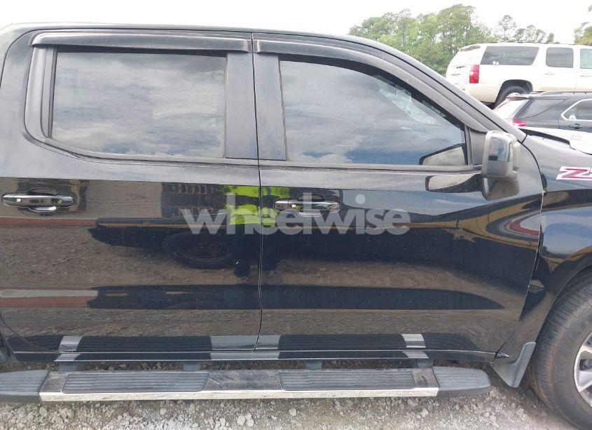 Photo 13 of 2019 Chevrolet Silverado 1500 RST (VIN 1GCUYEED8KZ353538)