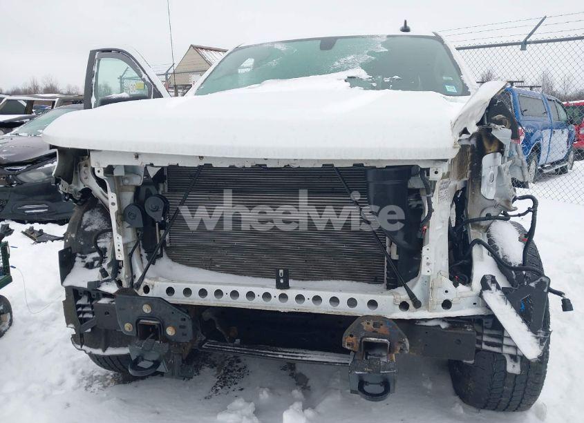 Photo 13 of 2019 Chevrolet Silverado 1500 RST (VIN 1GCUYEED9KZ158323)