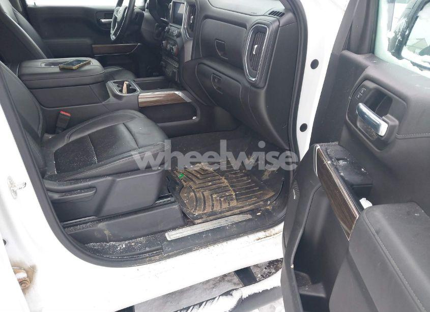 Photo 5 of 2019 Chevrolet Silverado 1500 RST (VIN 1GCUYEED9KZ158323)