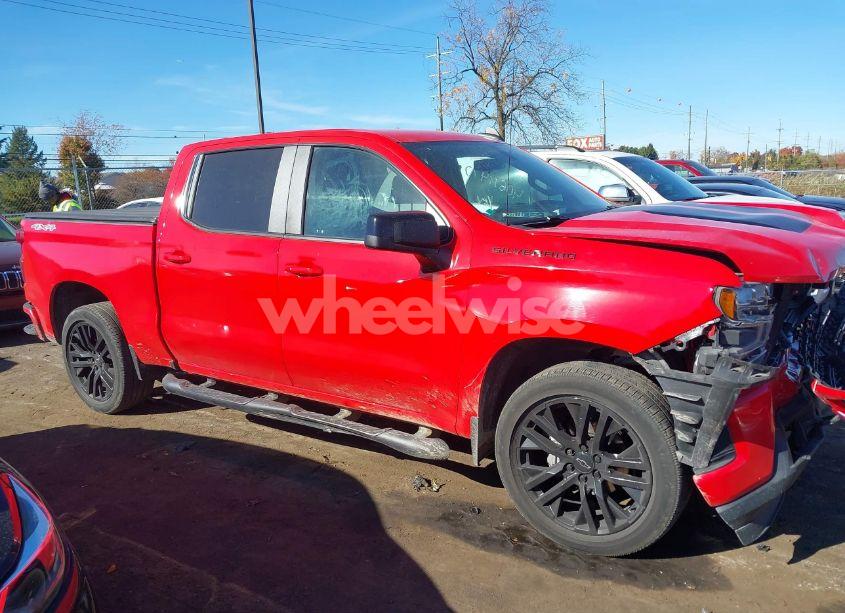 2020 Chevrolet Silverado 1500 4WD SHORT BED RST (VIN 1GCUYEED9LZ245821) main photo