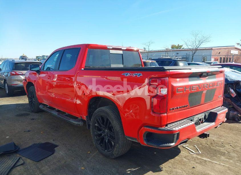 Photo 3 of 2020 Chevrolet Silverado 1500 4WD SHORT BED RST (VIN 1GCUYEED9LZ245821)